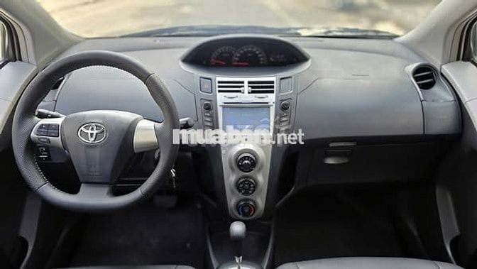 Toyota Yaris 2013