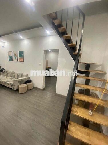 Bán tập thể Đại Mỗ. Dt 105m2, 5n, 2vs. Giá 3.95 tỷ