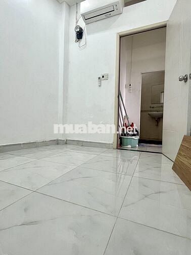 Cho nữ thuê tầng 2, gần ĐH Văn Lang, gồm phòng ngủ, bếp, ban công