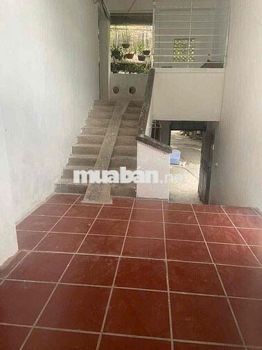 Bán tập thể Đại Mỗ. Dt 105m2, 5n, 2vs. Giá 3.95 tỷ
