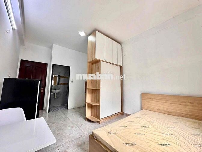 Cho Thuê Căn Hộ Studio Cửa Sổ Trời Tách Bếp Full NT Ngay Trung Tâm Q3