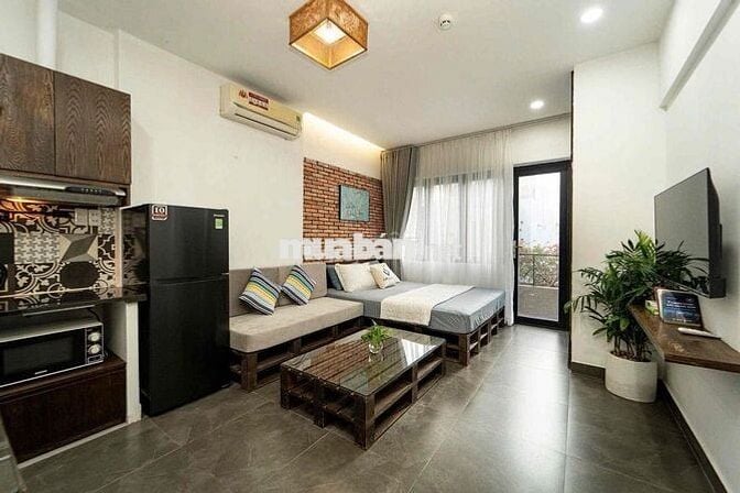 CĂN HỘ Q10_RỘNG RÃI_THOÁNG MÁT_BAN CÔNG_SẠCH SẼ_ÁNH SÁNG TỐT_CỬA SỔ