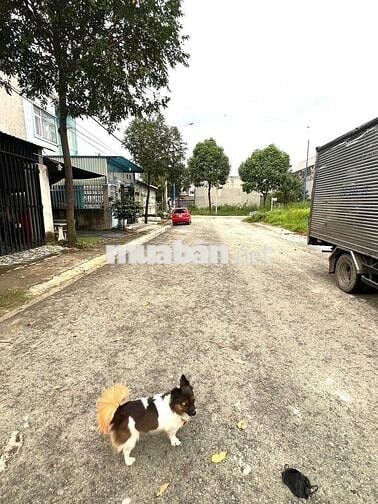Chủ nợ ngân hàng bán lô đất mặt tiền .100m fun thổ cư ...