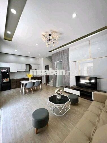 Bán nhà 3 tầng đường oto rộng rãi Ông Ích Khiêm (hải châu) giá 5ty250