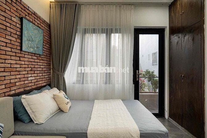 CĂN HỘ Q10_RỘNG RÃI_THOÁNG MÁT_BAN CÔNG_SẠCH SẼ_ÁNH SÁNG TỐT_CỬA SỔ