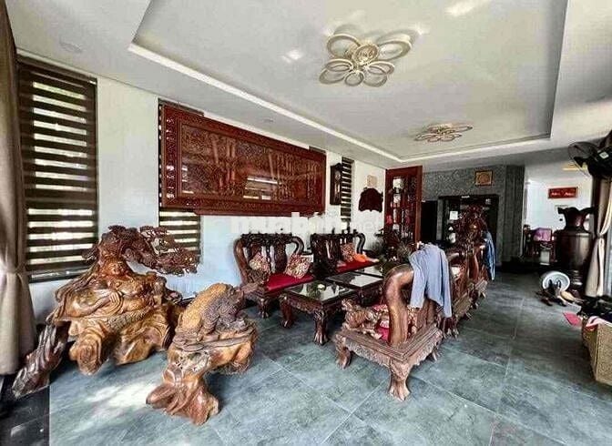 CHO THUÊ BIỆT THỰ SÂN VƯỜN 250M2 KHU VÕ VĂN KIỆT