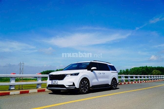 ROYAL CAR-CHO THUÊ XE OTO TỰ LÁI GIÁ RẺ QUẬN 2