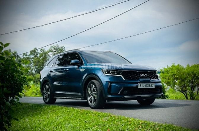 ROYAL CAR-CHO THUÊ XE OTO TỰ LÁI GIÁ RẺ QUẬN 2