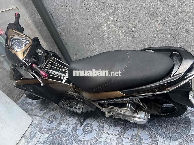 Xe AB nhà ko đi cần bán rộng chỗ, máy móc êm ru