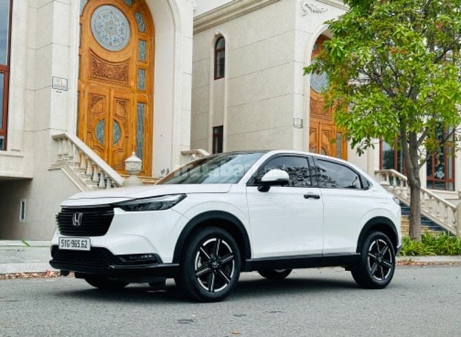 ROYAL CAR-CHO THUÊ XE OTO TỰ LÁI GIÁ RẺ QUẬN 2
