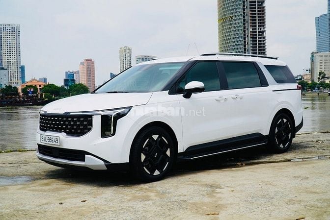 ROYAL CAR-CHO THUÊ XE OTO TỰ LÁI GIÁ RẺ QUẬN 2