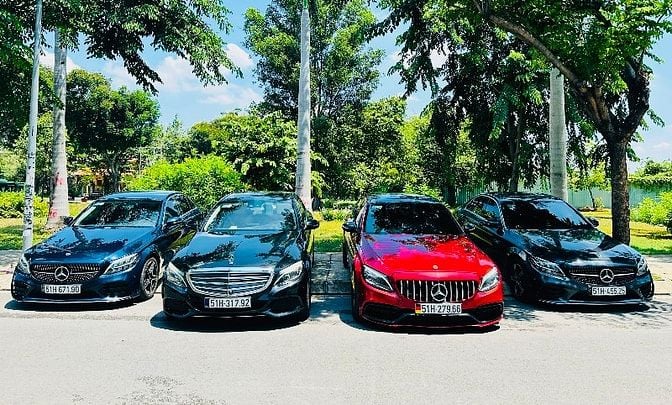 ROYAL CAR-CHO THUÊ XE OTO TỰ LÁI GIÁ RẺ QUẬN 2