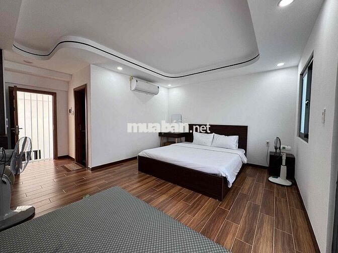 CHO THUÊ NHÀ 3TẦNG ĐƯỜNG HỒ NGHINH GẦN BIỂN KHU SẦM UẤT