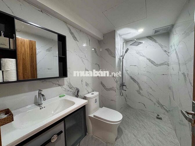 CHO THUÊ NHÀ 3TẦNG ĐƯỜNG HỒ NGHINH GẦN BIỂN KHU SẦM UẤT