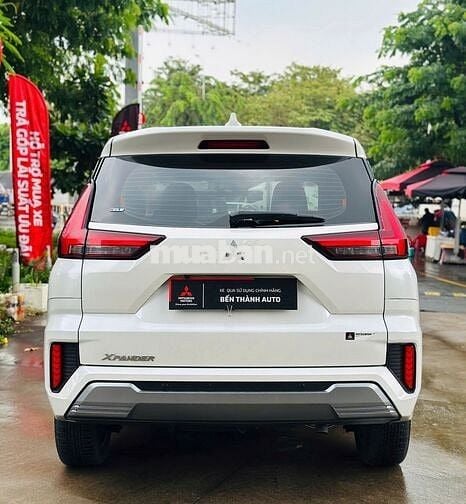 Mitsubishi Xpander Premium 2024 màu trắng
