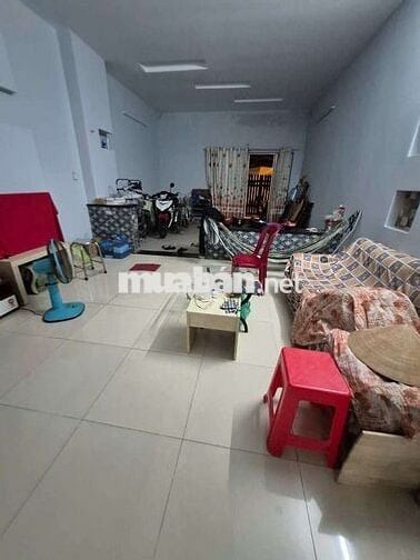 Nhà cho thuê nguyên căn full nội thất có sân đậu xe thoải mái
