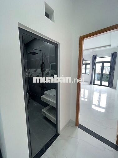 Nhà nguyên căn full nội thất 70m2, 3 phòng ngủ, Thuận Giao, Bình Dương