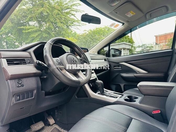 Mitsubishi Xpander Premium 2024 màu trắng