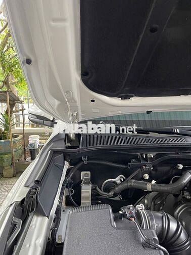 Toyota Fortuner 2022 2.4L 4x2 MT - 10000 km