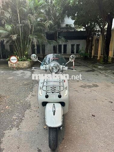 Chính chủ bán vespa gts 125 2017