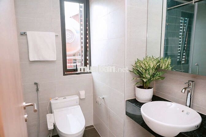 Phòng full đồ Duy Tân – cạnh Keangnam, view đẹp, ô tô đỗ cửa