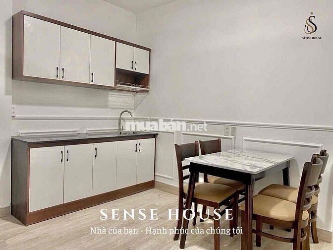 Căn hộ ban công 40m2 ngay Ngã Tư Hàng Xanh - Nguyễn Gia Trí giáp Q1