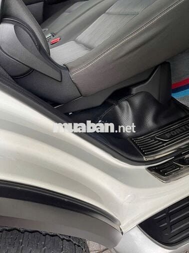 Toyota Fortuner 2022 2.4L 4x2 MT - 10000 km