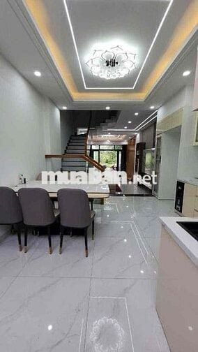 nhà 1 trệt 2 lầu Bình Chuẩn, có nội thất,đường 7m đậu ô tô ok