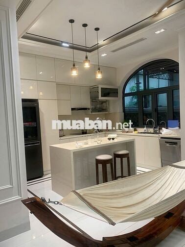 Cho thuê căn biệt thự Sao Biển 150m²,4 phòng ngủ,26tr/tháng,full đồ đẹ