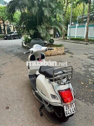 Chính chủ bán vespa gts 125 2017
