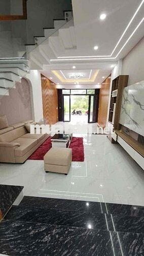 nhà 1 trệt 2 lầu Bình Chuẩn, có nội thất,đường 7m đậu ô tô ok