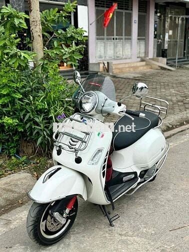 Chính chủ bán vespa gts 125 2017
