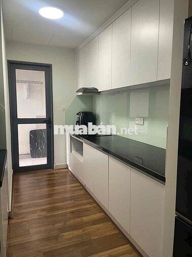 Cho thuê chung cư Emerald  63m22pn 1wc full nt giá chỉ 12tr ở liền