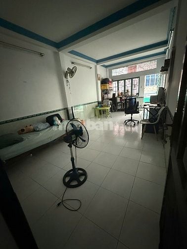BÁN NHÀ Q11- SỔ HỒNG - HOÀN CÔNG- VỊ TRÍ ĐẸP