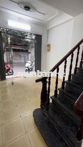 CHO THUÊ NHÀ MẶT TIỀN NGUYÊN CĂN GẦN E TWON CỘNG HÒA - NHÀ GA T3