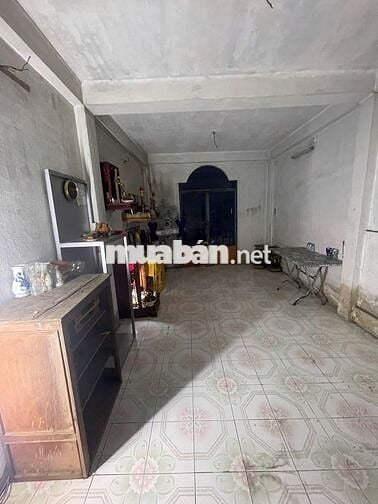 Mặt tiền 1140 Lạc Long Quân 6 tầng 1 trệt 2 lầu sân thượng 3.3x18m