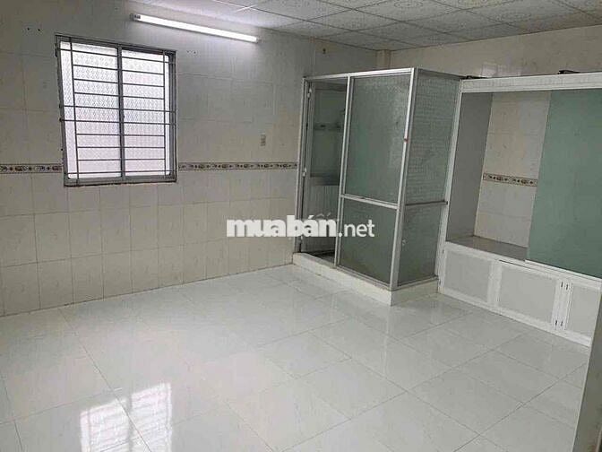 Nhà trệt lửng 5x20m KDC Bình Nhựt