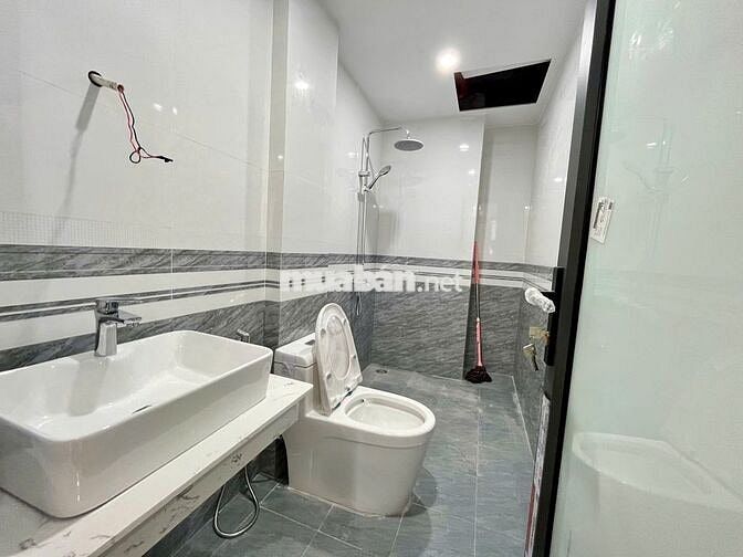 TRỐNG SẴN PHÒNG MỚI 100% NGAY CHỢ CẨM LỆ FULL NỘI THẤT GIẶT RIÊNG