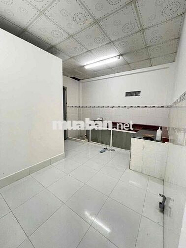 Nhà trệt lửng 5x20m KDC Bình Nhựt