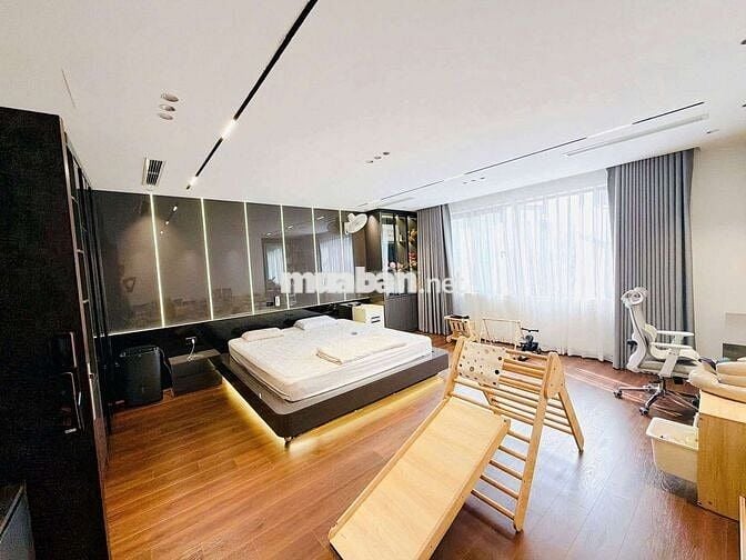 ĐẲNG CẤP LUXURY - TÒA NHÀ 8 TẦNG PHÂN LÔ Q HAI BÀ - TẶNG NỘI THẤT 5 TỶ