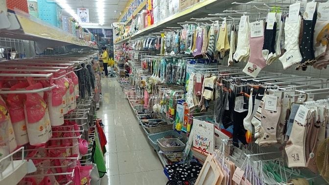 Cần Tuyển 2 Nhân Viên Bán Hàng Và 2 Nhân Viên Kho Đi Làm Ngay