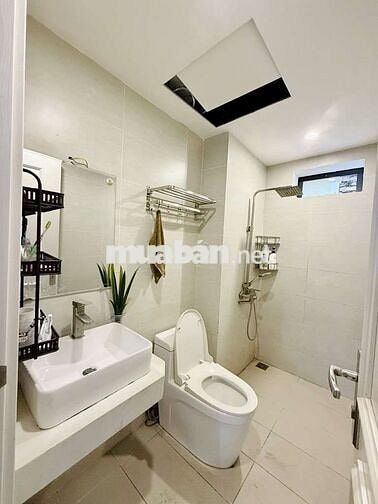 Bán nhà dân xây Ngọc Lâm, ôtô vào nhà,DT 54m2,4 tầng,MT 5m.Giá 11,8 tỷ Bán nhà dân xây Ngọc Lâm, ôtô vào nhà,DT 54m2,4 tầng,MT 5m.Giá 11,8 tỷ