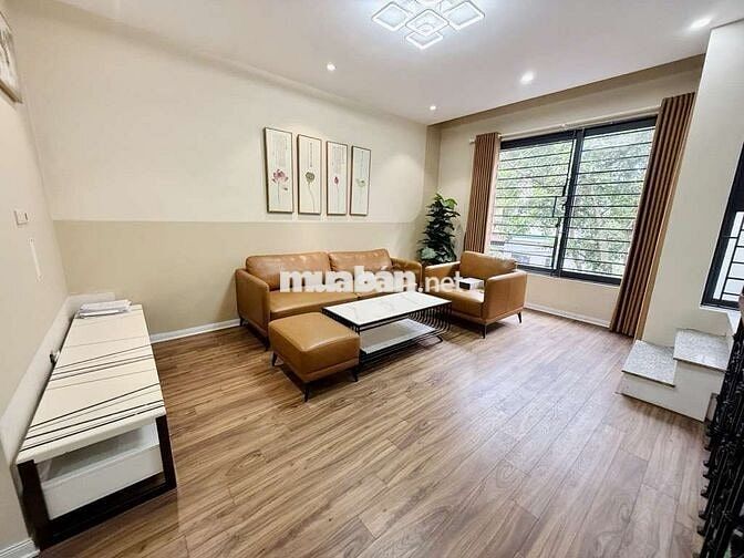 Bán nhà dân xây Ngọc Lâm, ôtô vào nhà,DT 54m2,4 tầng,MT 5m.Giá 11,8 tỷ Bán nhà dân xây Ngọc Lâm, ôtô vào nhà,DT 54m2,4 tầng,MT 5m.Giá 11,8 tỷ