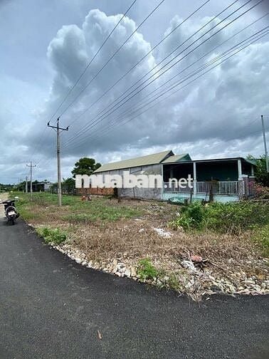 CẦN BÁN - ĐẤT Ở, ĐẦU TƯ -3 MẶT TIỀN, VỊ TRÍ ĐẸP, ĐẮC ĐỊA -