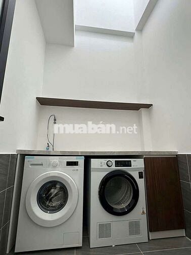 Cho thuê nhà kiệt oto Nguyễn Hoàng
