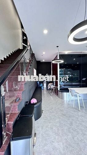 Cho thuê nhà MT Shophouse 600 Nguyễn Lương Bằng, Phường Phú Mỹ, Q7