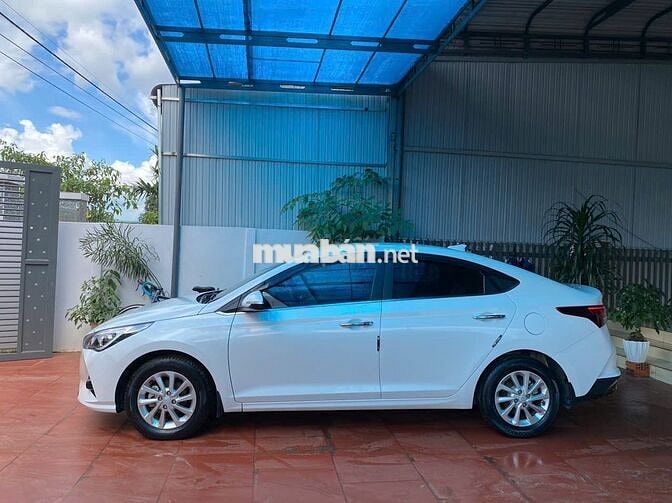 Hyundai Accent 2023 1.4 AT - 50000 km