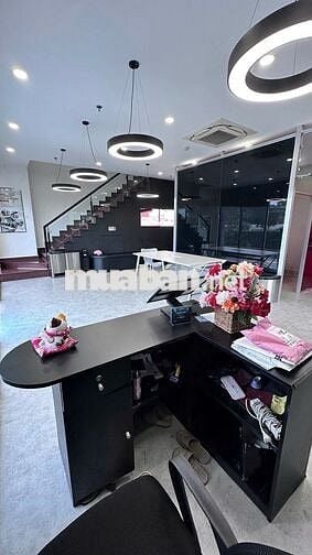Cho thuê nhà MT Shophouse 600 Nguyễn Lương Bằng, Phường Phú Mỹ, Q7
