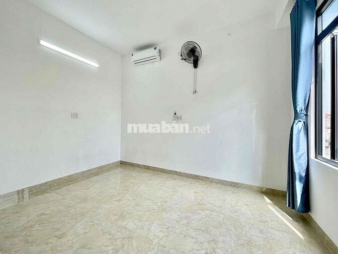 Căn hộ Studio cửa sổ trời cực rẻ ngay kế bên Đại học Văn Lang