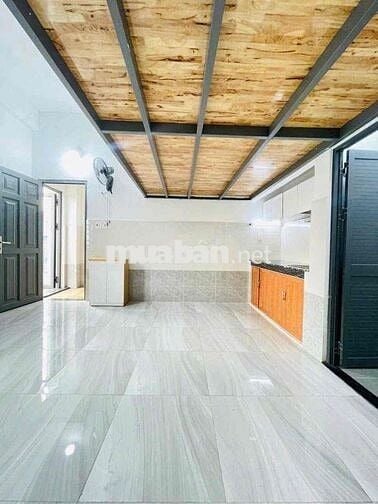 Căn hộ Duplex ngay bến xe miền Đông siêu rộng ở được 3-4 người